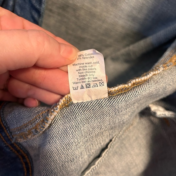 J. Crew Women's Classic Jean Jacket Blue Denim Trucker Size Large - Picture 6 of 10